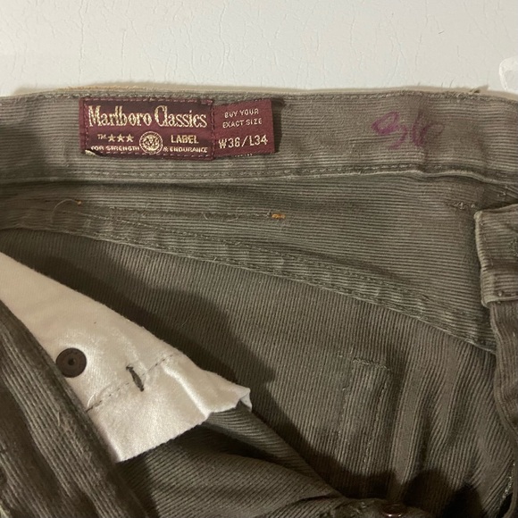 Like new Marlboro Classic cords 36W/34L - Picture 8 of 9